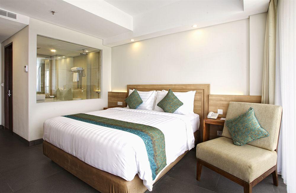 Paragon Hotel Seminyak Экстерьер фото