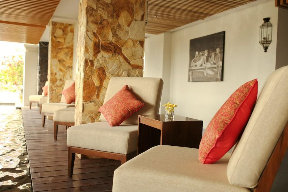 Paragon Hotel Seminyak Экстерьер фото