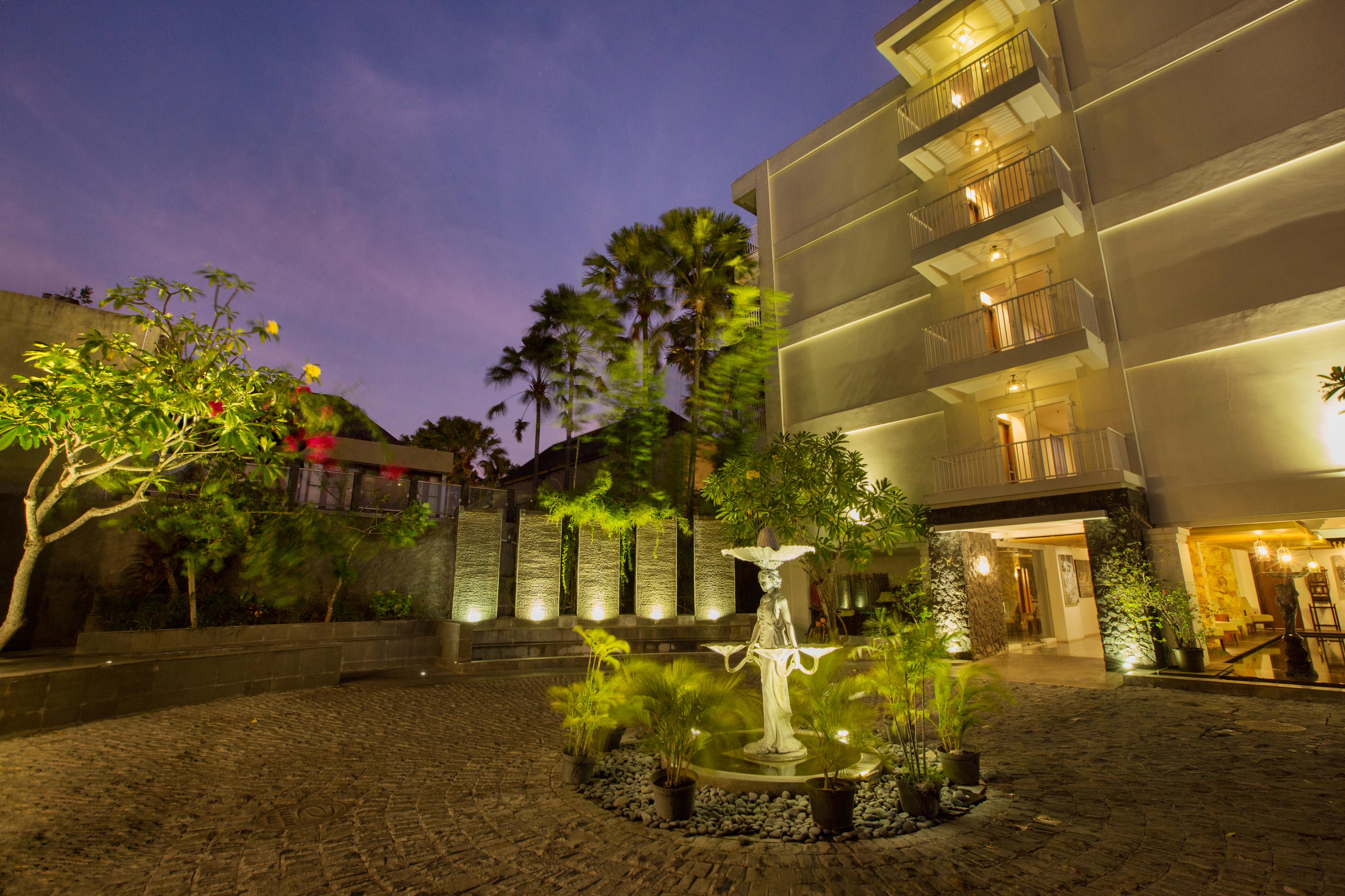 Paragon Hotel Seminyak Экстерьер фото