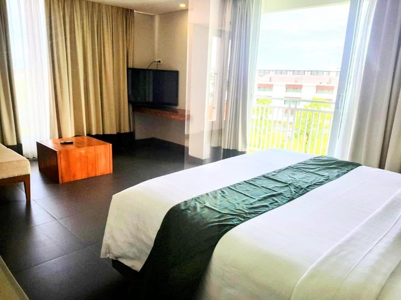 Paragon Hotel Seminyak Экстерьер фото