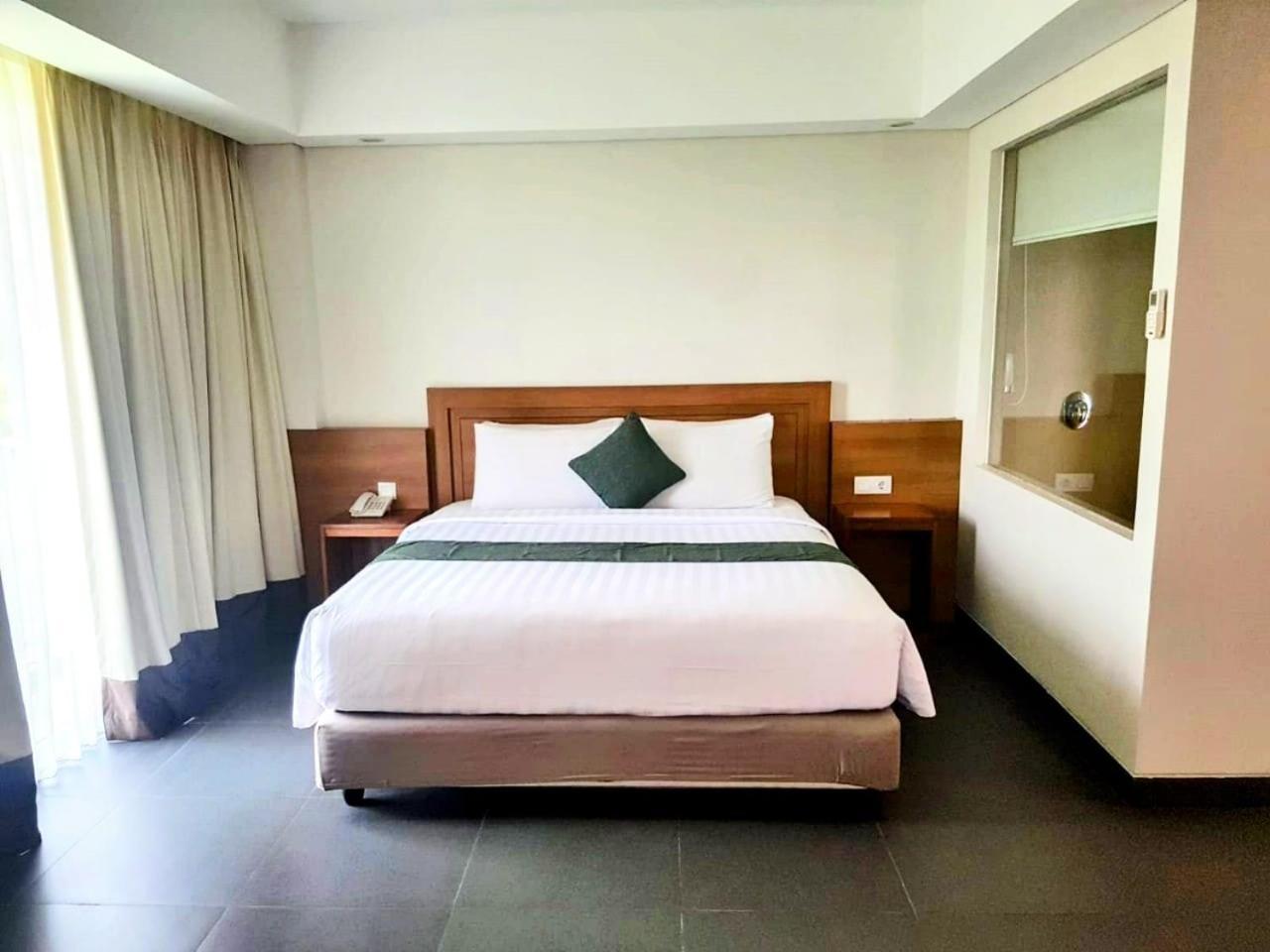 Paragon Hotel Seminyak Экстерьер фото