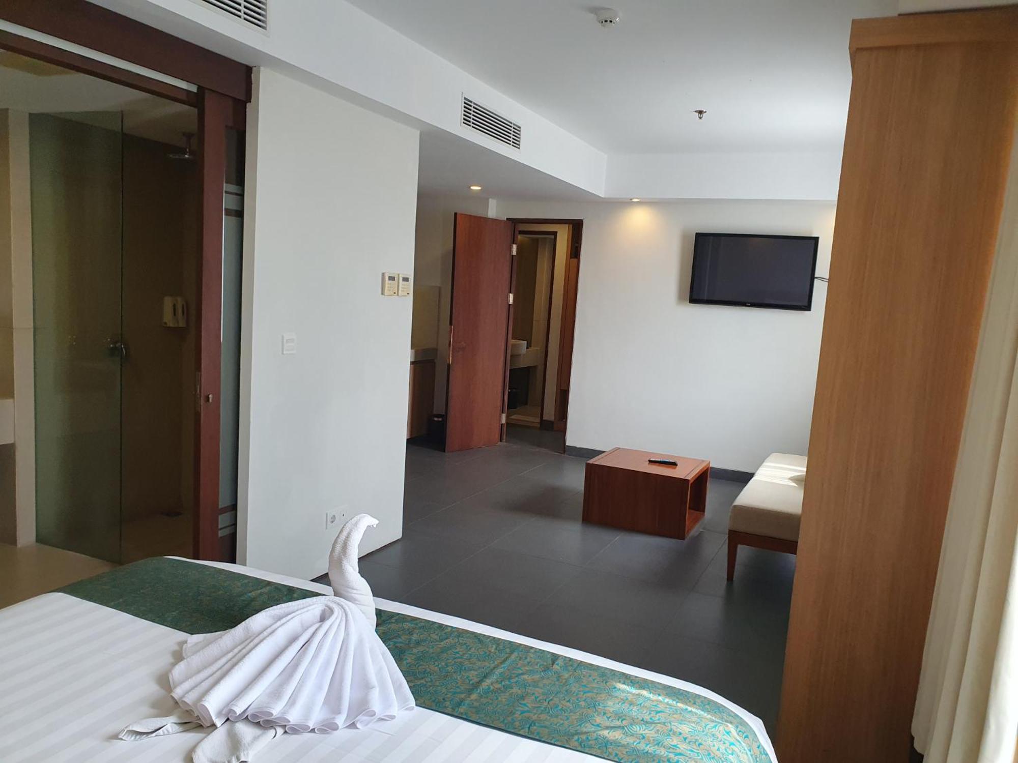 Paragon Hotel Seminyak Экстерьер фото
