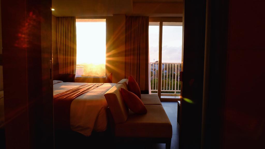 Paragon Hotel Seminyak Экстерьер фото